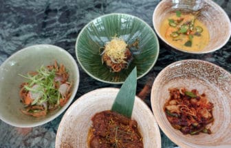 シンガポール『キャンドルナッツ（Candlenut）』プラナカン料理